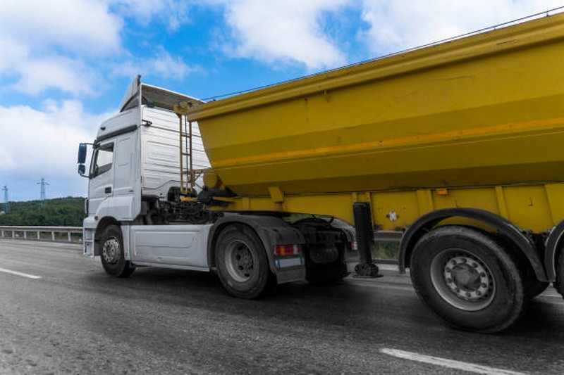 Imagem ilustrativa de Preço transporte rodoviário de piche